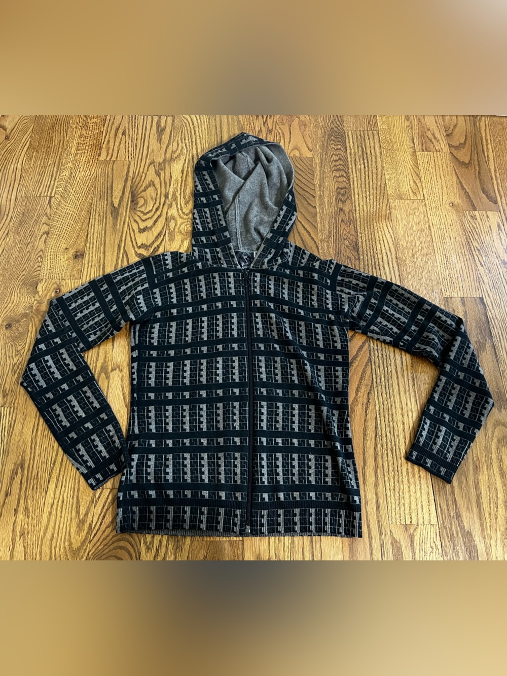 L.A.M.B. Gwen Stefani Y2K 2007 Cashmere Black & Gray Zip-Up Hooded Sweater
